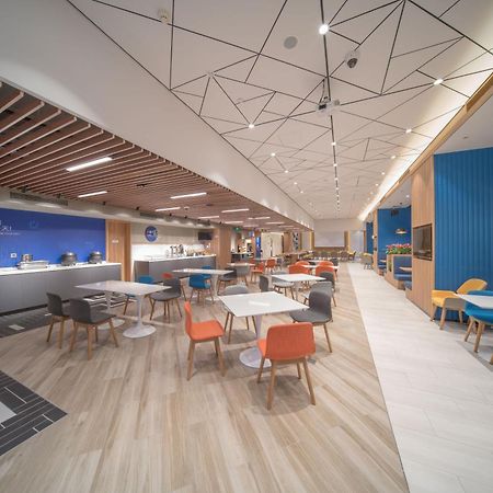 Holiday Inn Express Shanghai Huijin By Ihg Екстер'єр фото