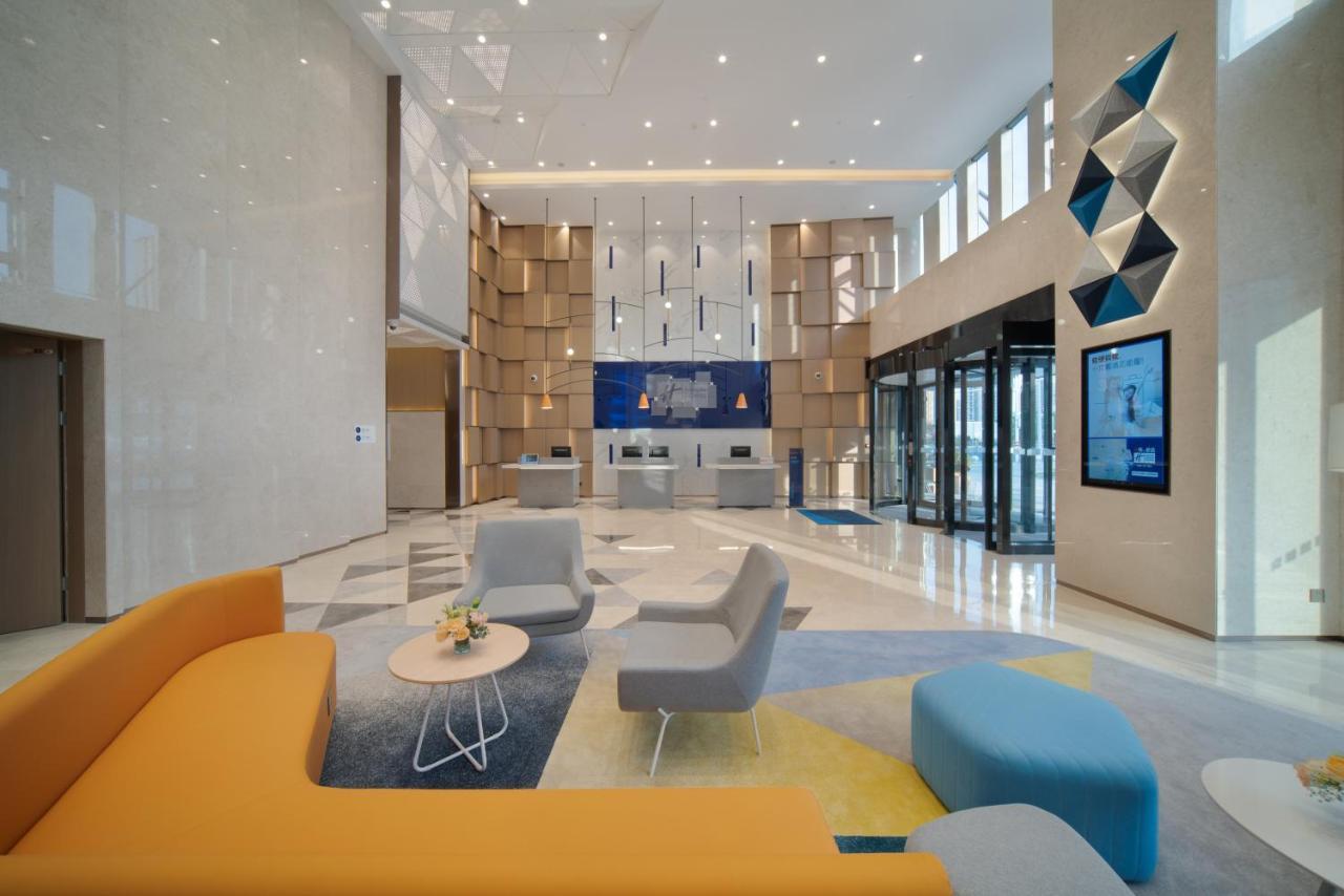 Holiday Inn Express Shanghai Huijin By Ihg Екстер'єр фото