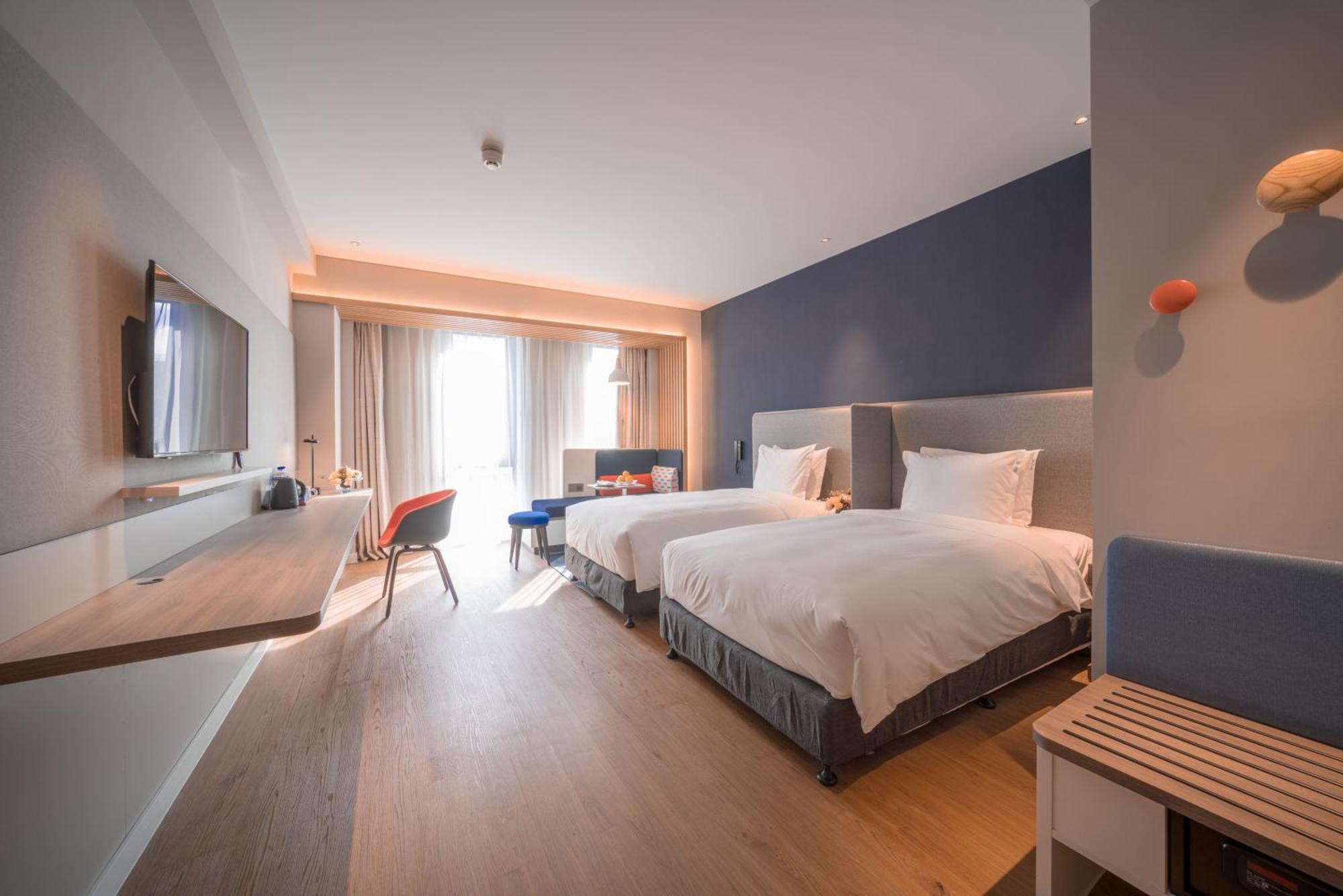 Holiday Inn Express Shanghai Huijin By Ihg Екстер'єр фото