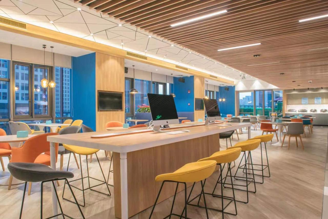 Holiday Inn Express Shanghai Huijin By Ihg Екстер'єр фото