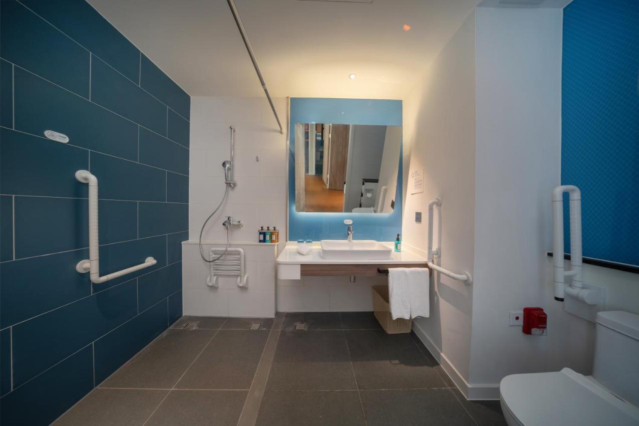Holiday Inn Express Shanghai Huijin By Ihg Екстер'єр фото