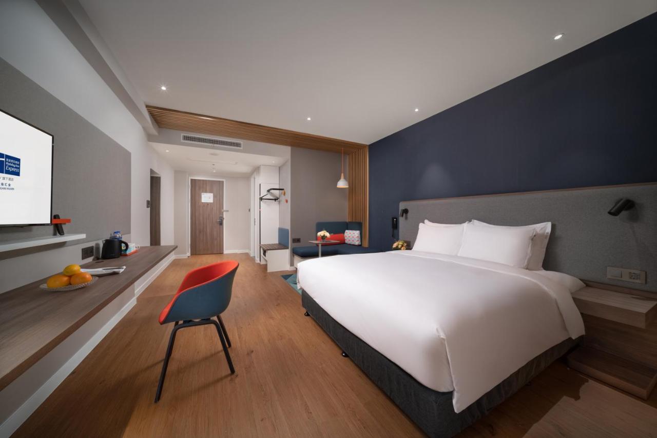 Holiday Inn Express Shanghai Huijin By Ihg Екстер'єр фото